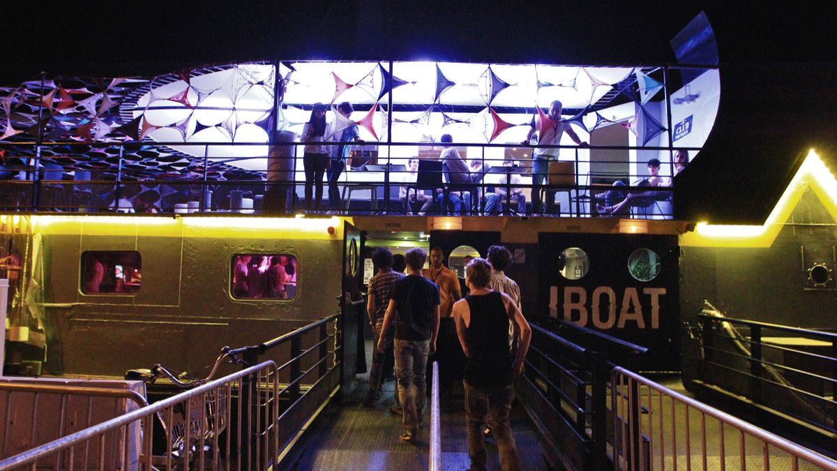 Der'Eingang des'Iboats in Bassins à Flot