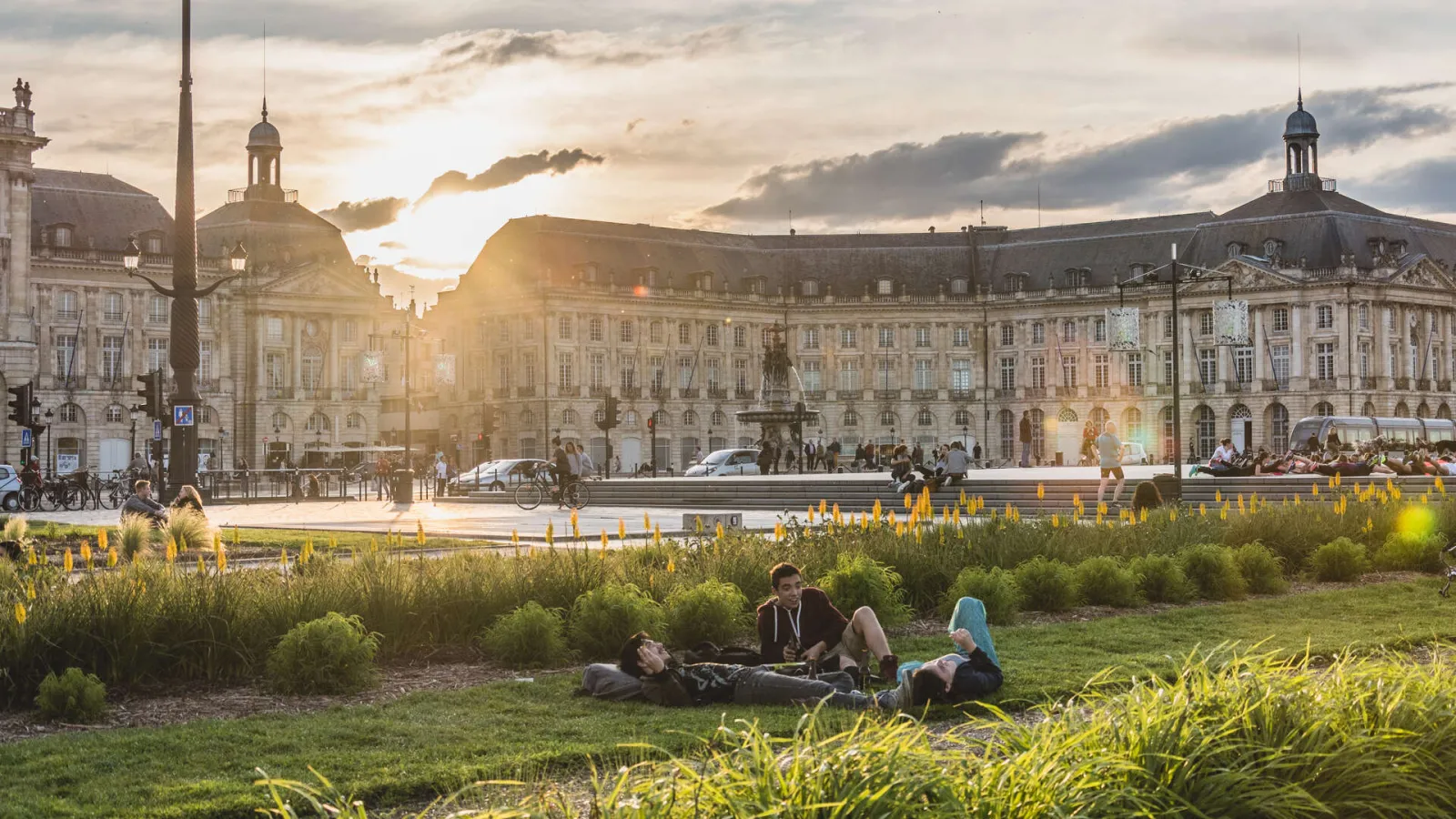 VIEUX BORDEAUX - Place de la Bourse